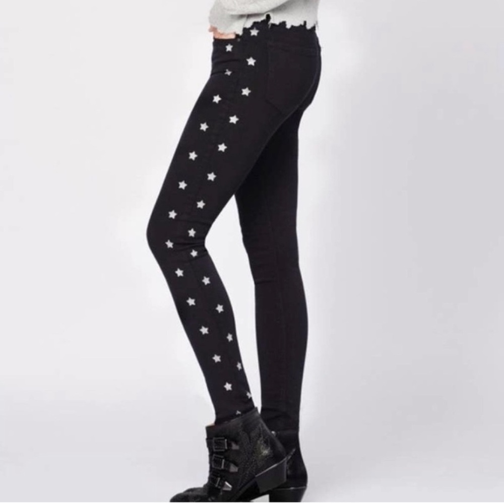NEW Black Orchid Jude Mid Rise Super Skinny Jeans With Stars Women’s Size 25